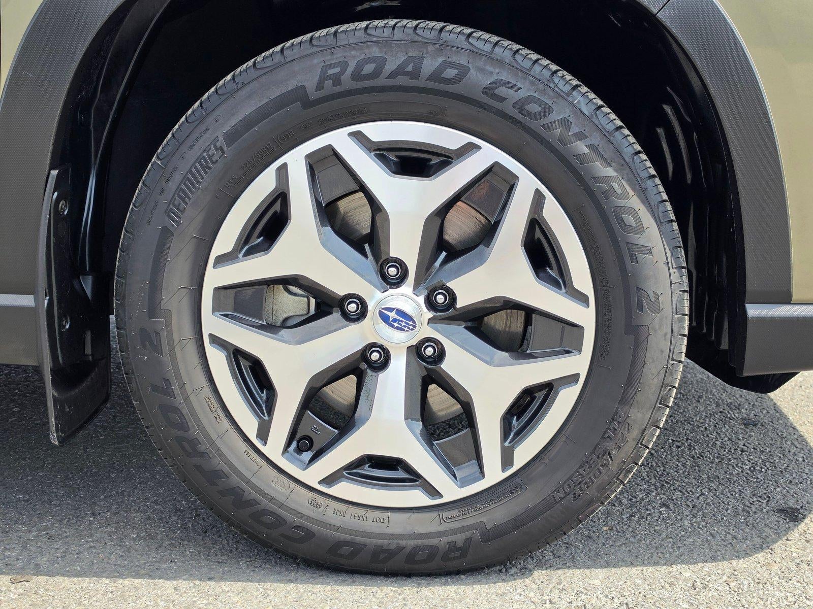 2023 Subaru Forester Premium CVT