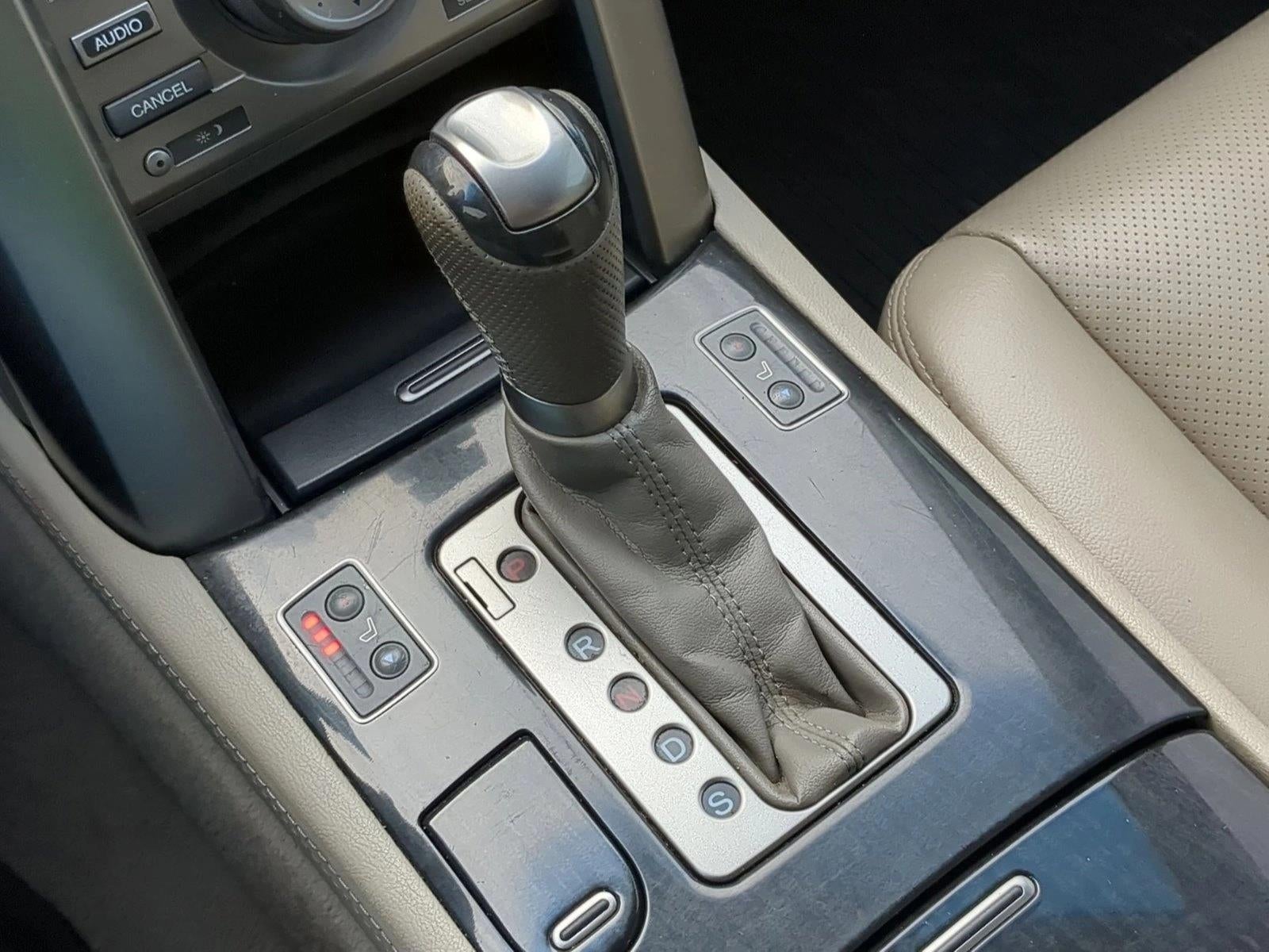 2010 Acura RL Automatic with Technology Package