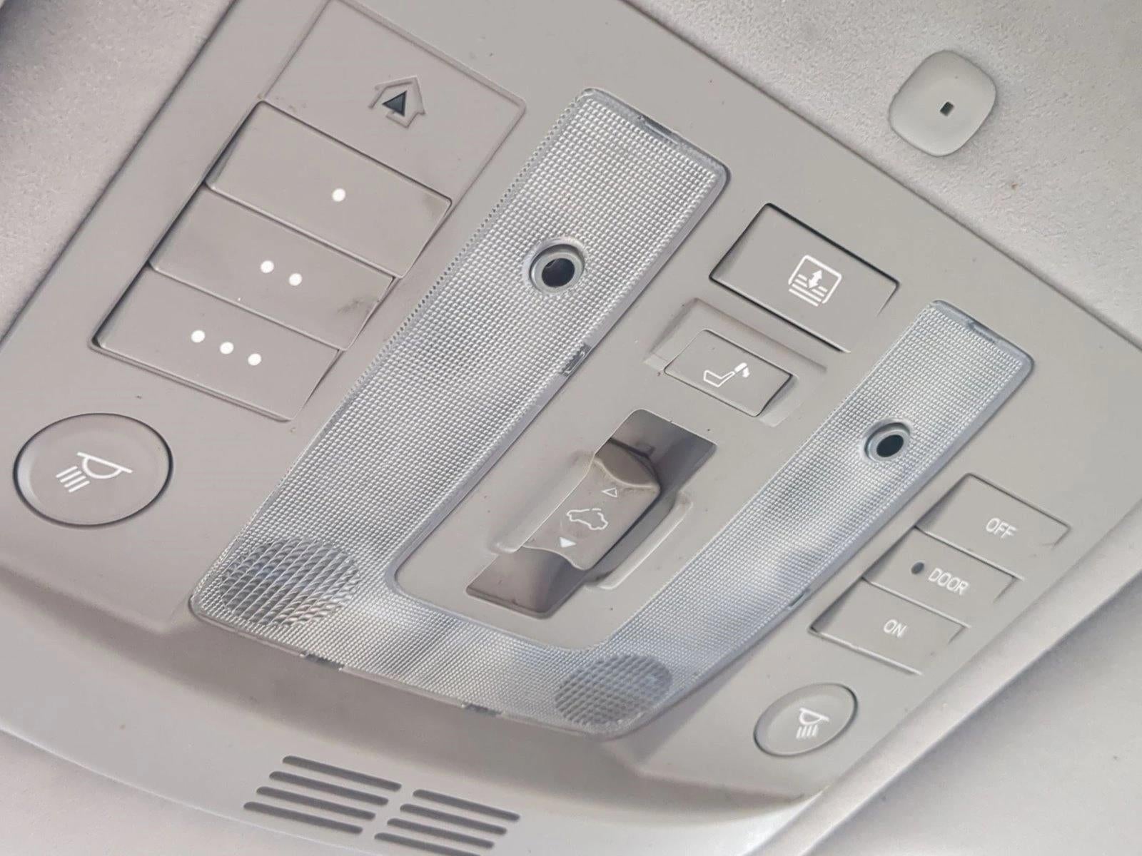 2010 Acura RL Automatic with Technology Package