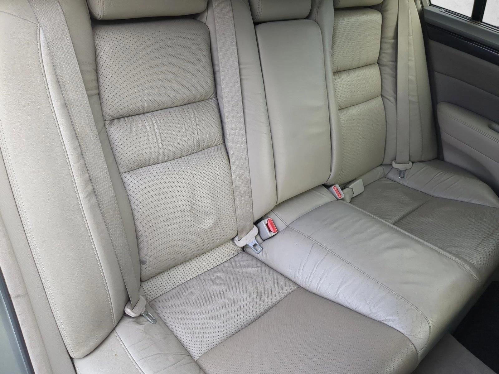 2010 Acura RL Automatic with Technology Package