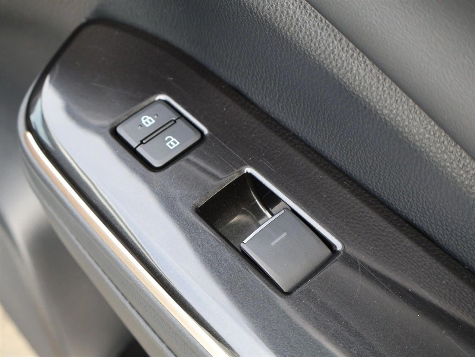 2024 Toyota Crown XLE AWD (Natl)