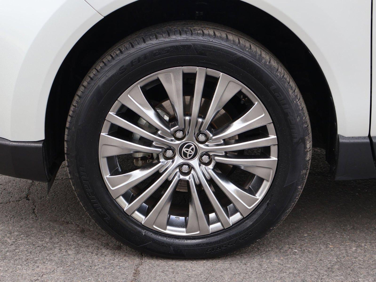 2023 Toyota Venza XLE AWD (Natl)