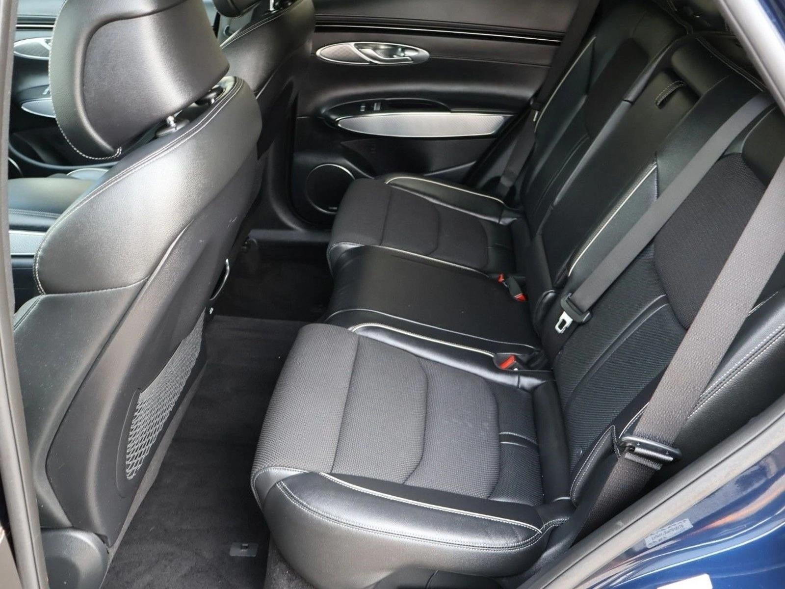 2022 Genesis GV70 2.5T AWD