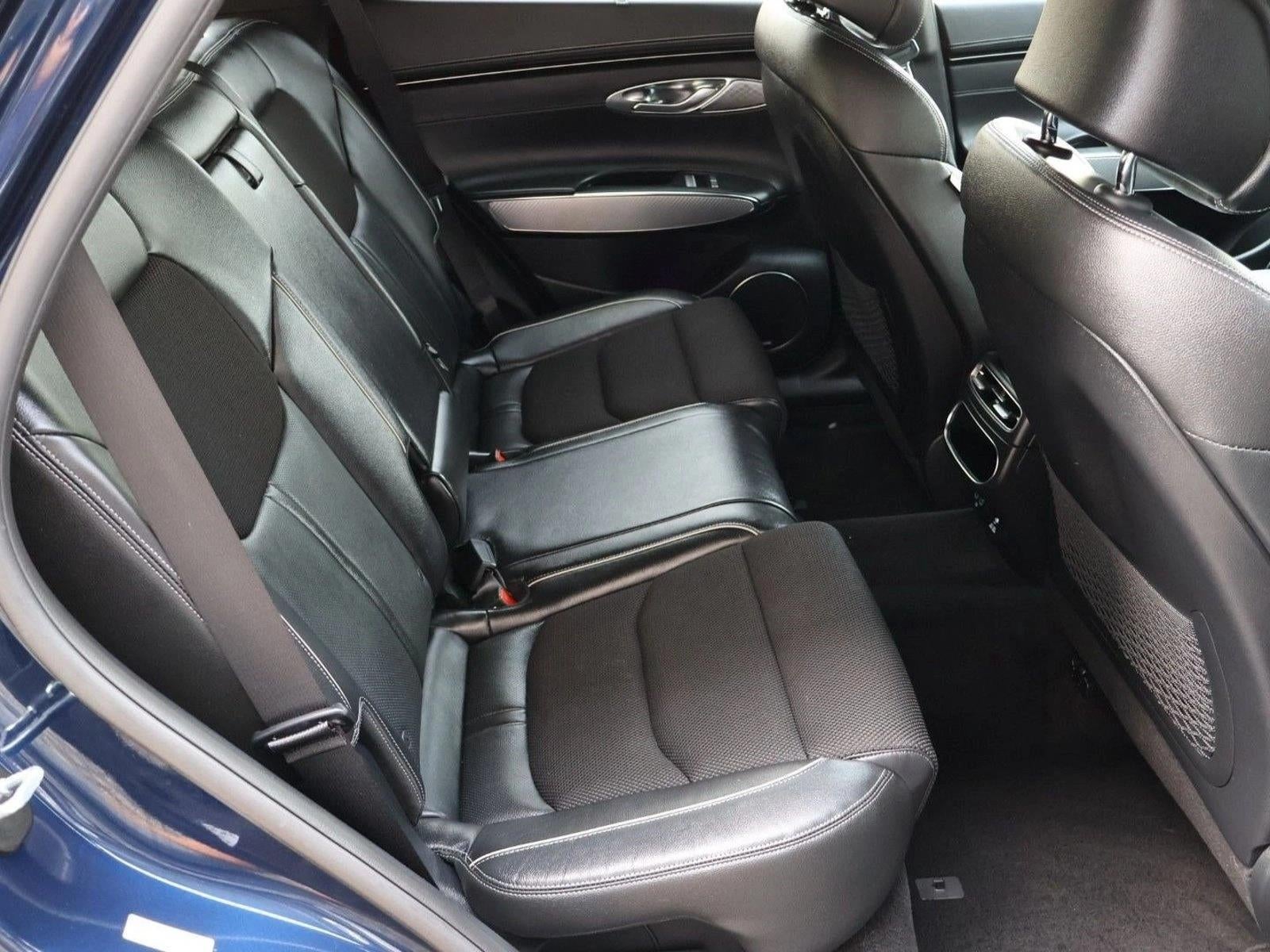 2022 Genesis GV70 2.5T AWD