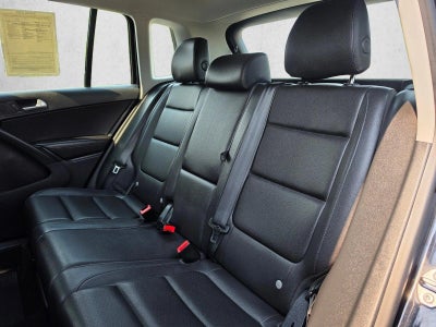2016 Volkswagen Tiguan 4MOTION 4dr Auto S