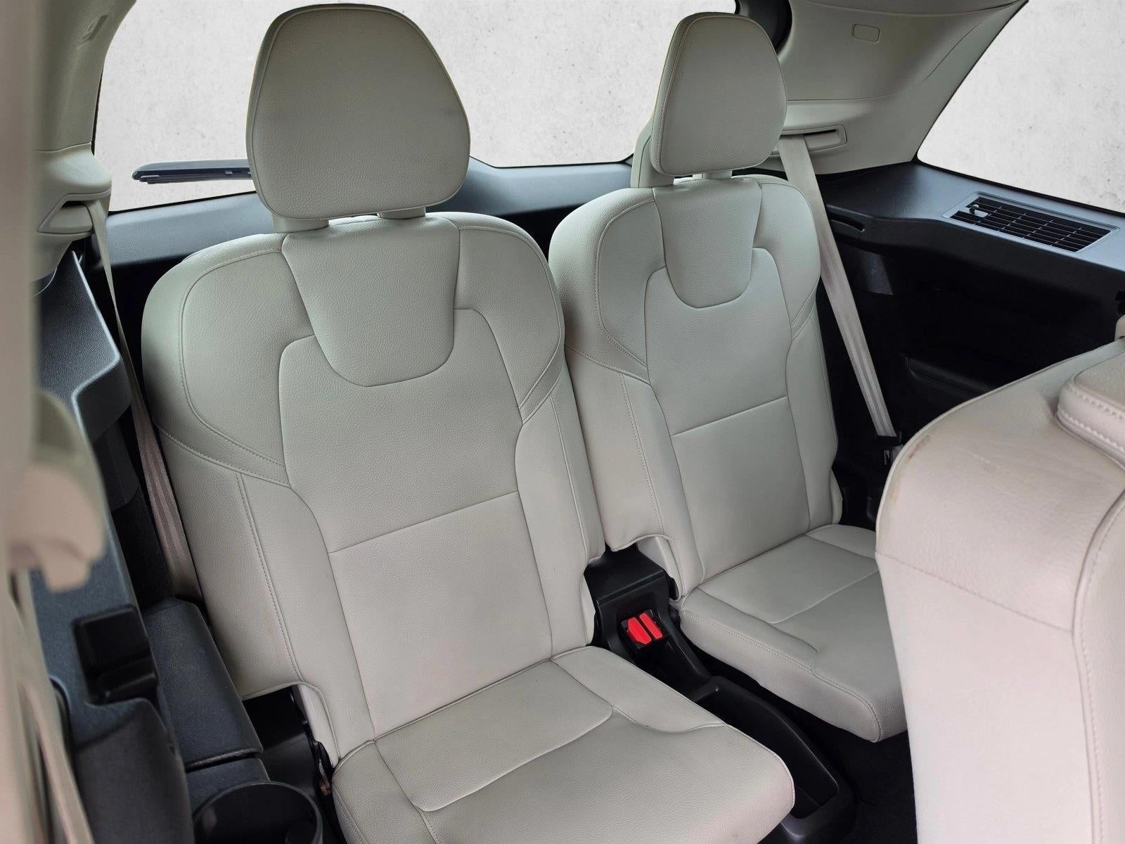 2019 Volvo XC90 T6 AWD Momentum