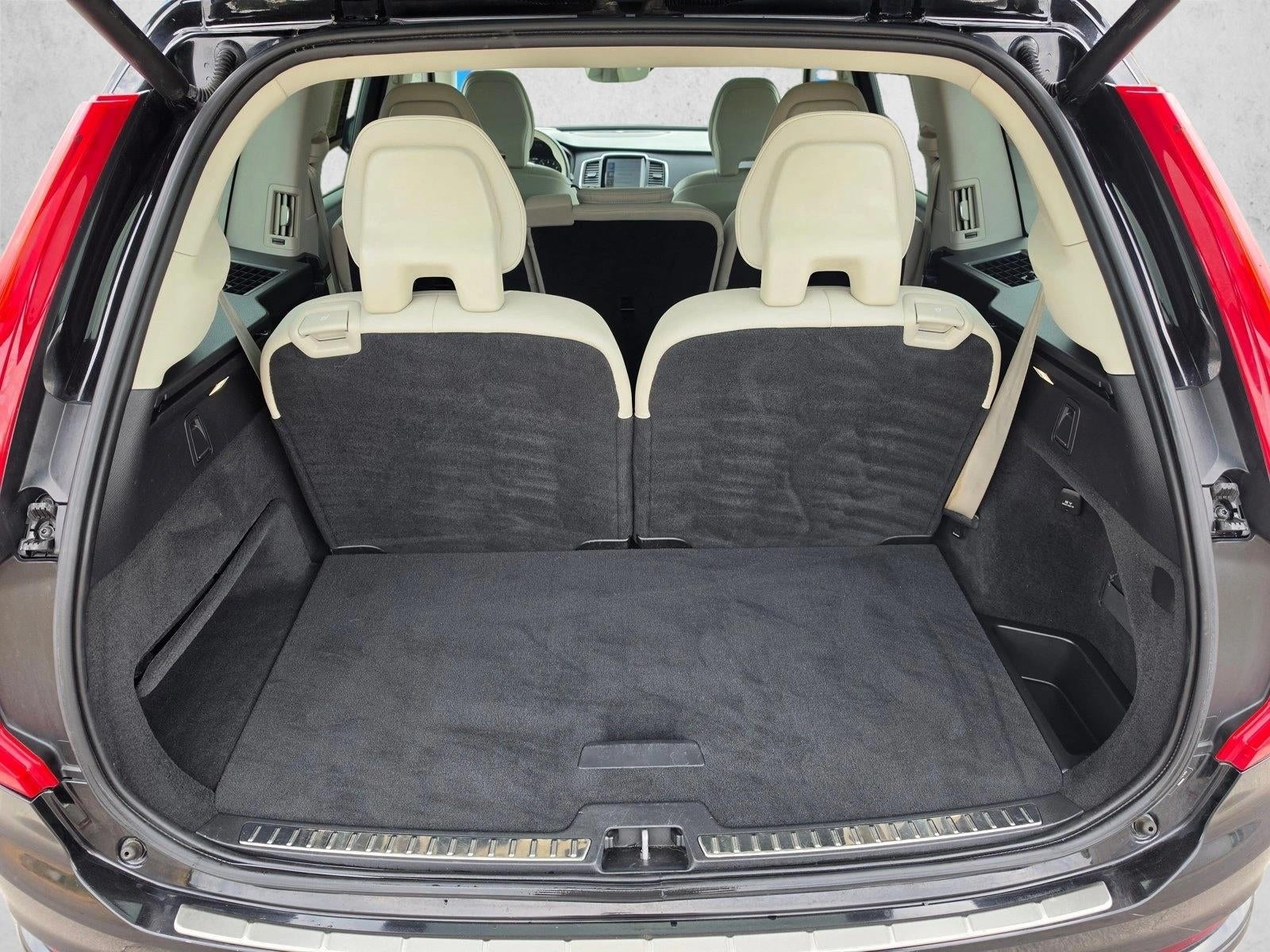 2019 Volvo XC90 T6 AWD Momentum