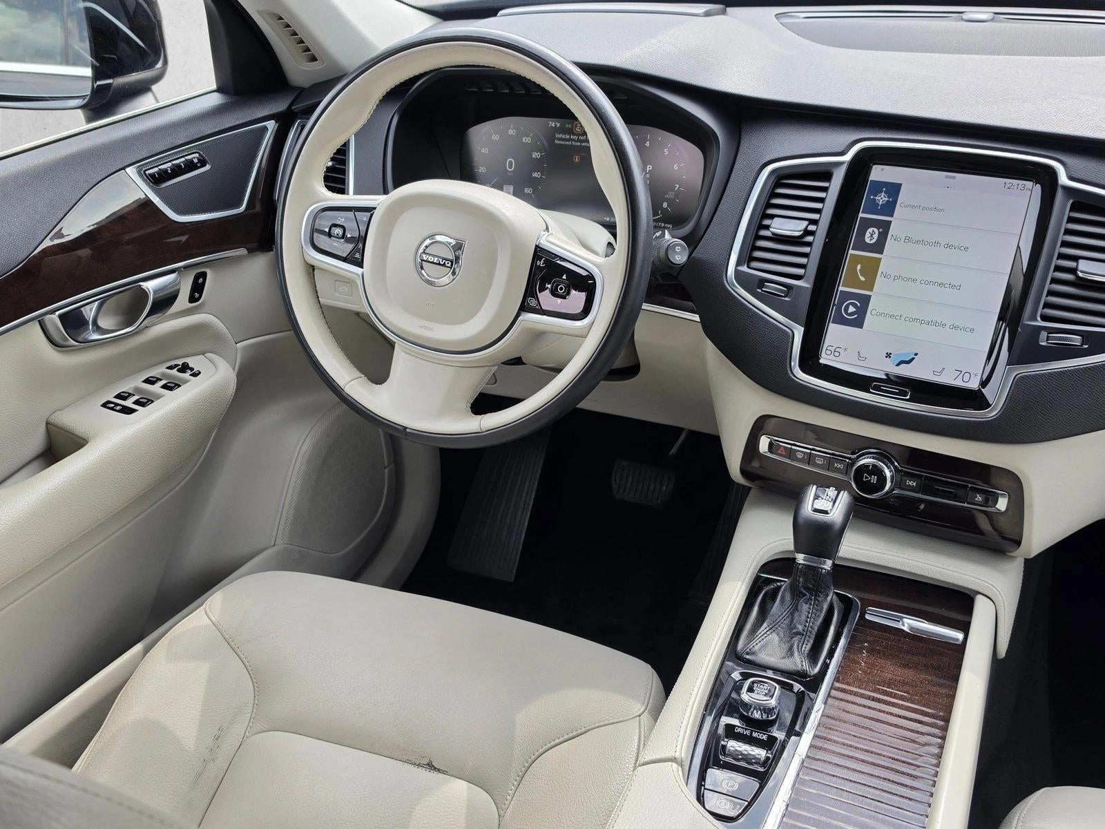 2019 Volvo XC90 T6 AWD Momentum