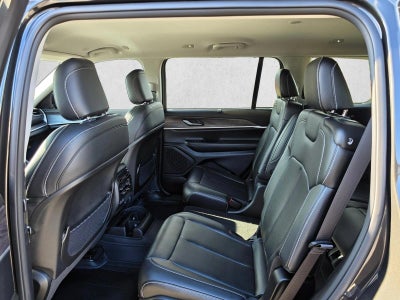 2023 Jeep Grand Cherokee L Limited 4x4