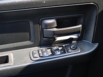 2018 RAM 1500 Express 4x4 Quad Cab 6'4" Box