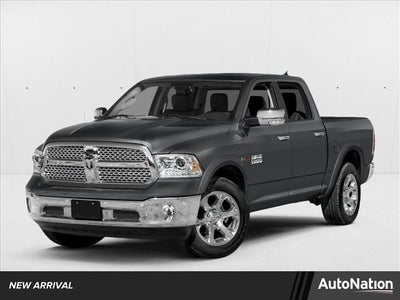 2017 RAM 1500 Laramie 4x4 Crew Cab 5'7" Box