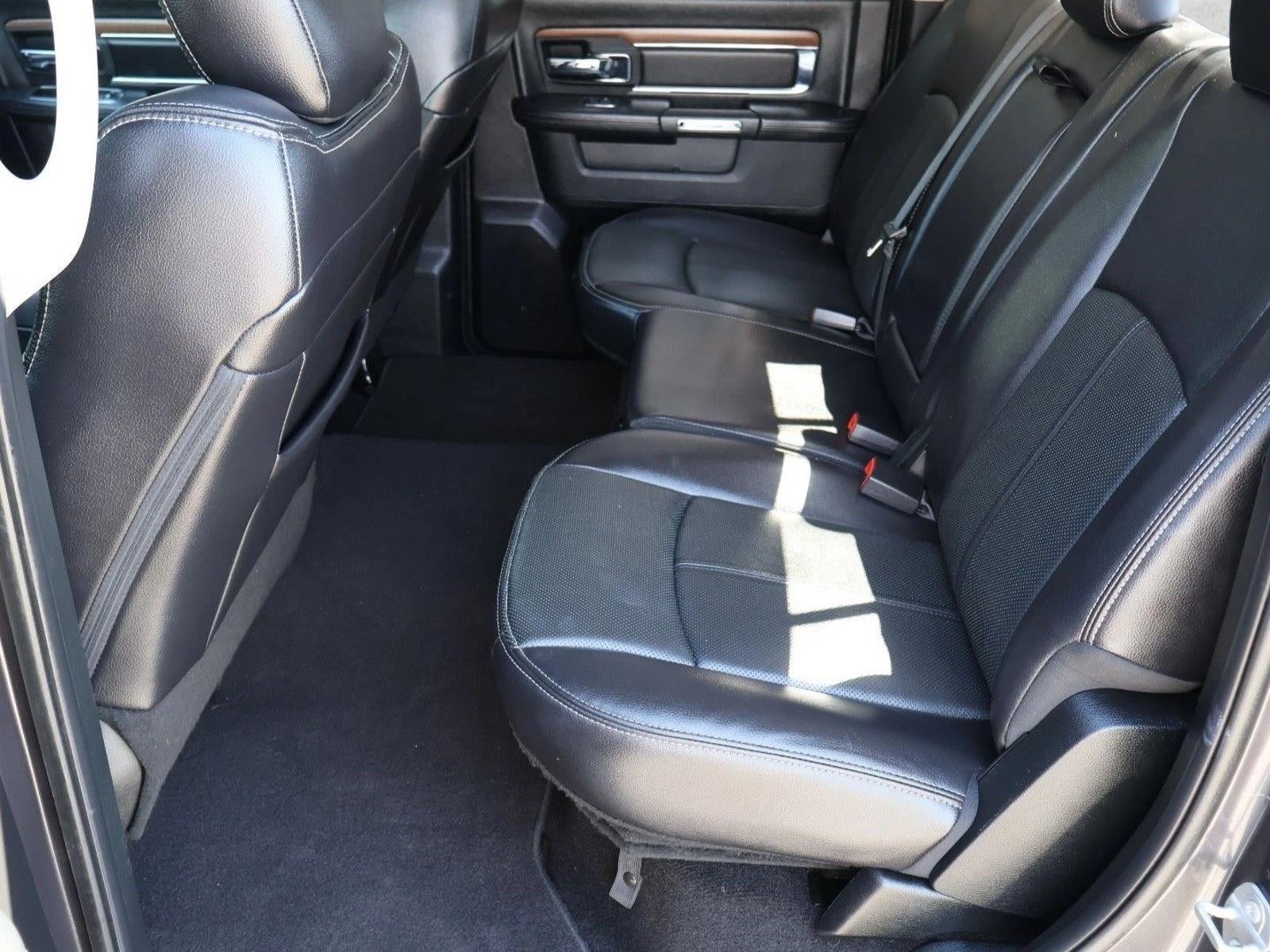 2017 RAM 1500 Laramie 4x4 Crew Cab 5'7" Box