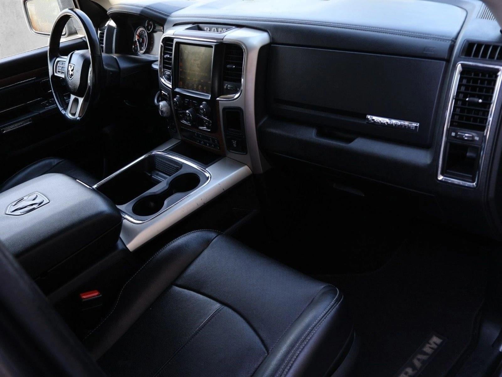 2017 RAM 1500 Laramie 4x4 Crew Cab 5'7" Box