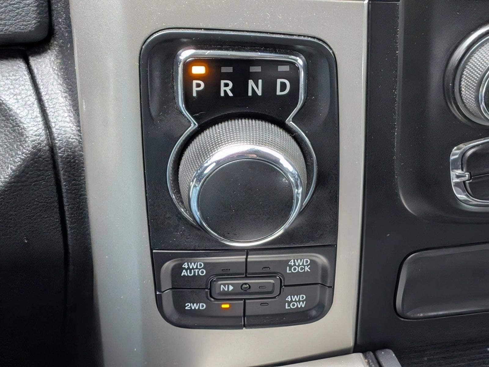 2017 RAM 1500 Big Horn 4x4 Crew Cab 6'4" Box