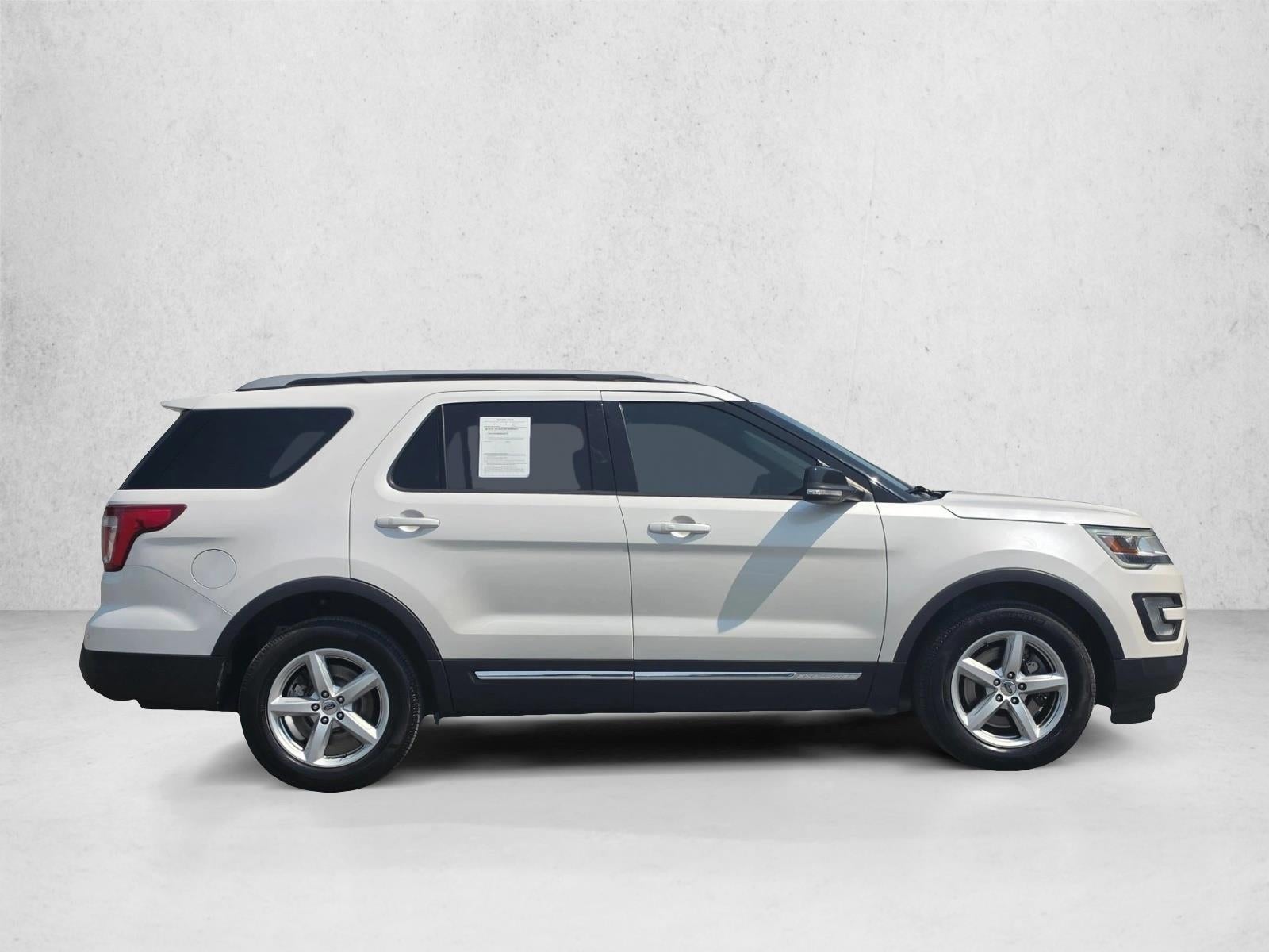 2016 Ford Explorer 4WD 4dr XLT