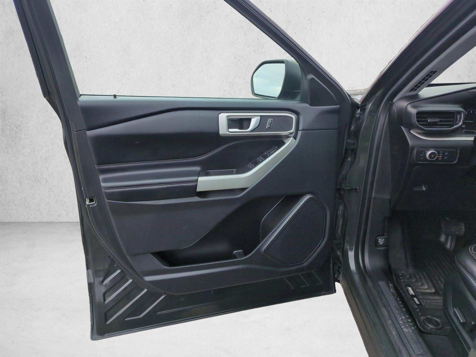 2022 Ford Explorer XLT 4WD