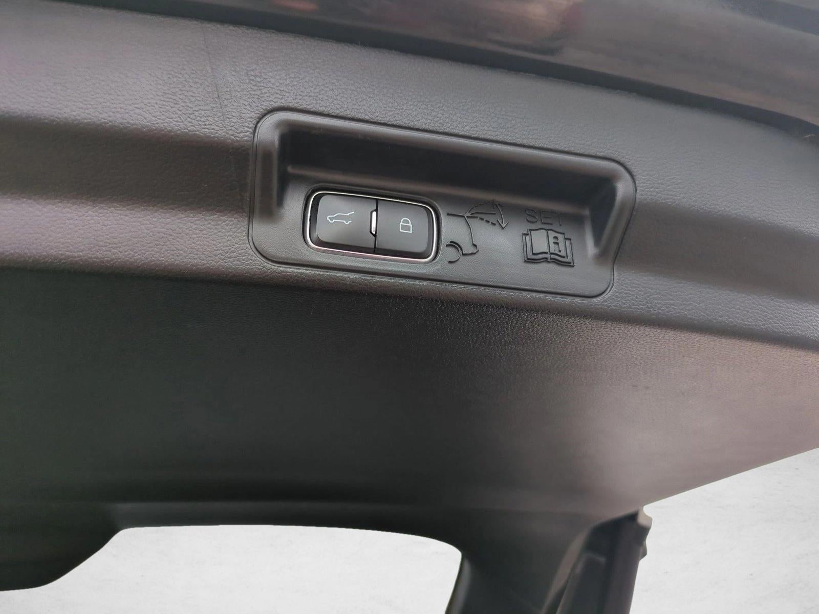 2022 Ford Explorer XLT 4WD