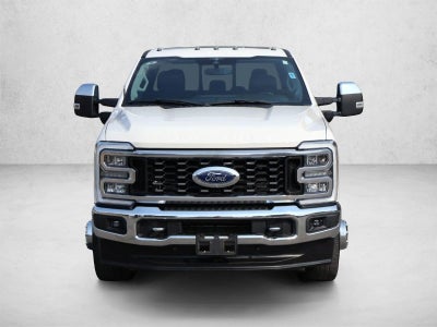2023 Ford Super Duty F-350 DRW LARIAT 4WD Crew Cab 8' Box