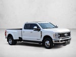 2023 Ford Super Duty F-350 DRW LARIAT 4WD Crew Cab 8' Box