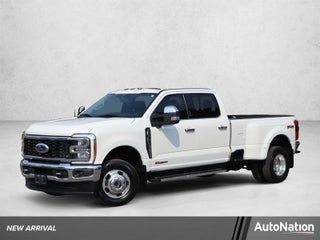 2023 Ford Super Duty F-350 DRW LARIAT 4WD Crew Cab 8' Box