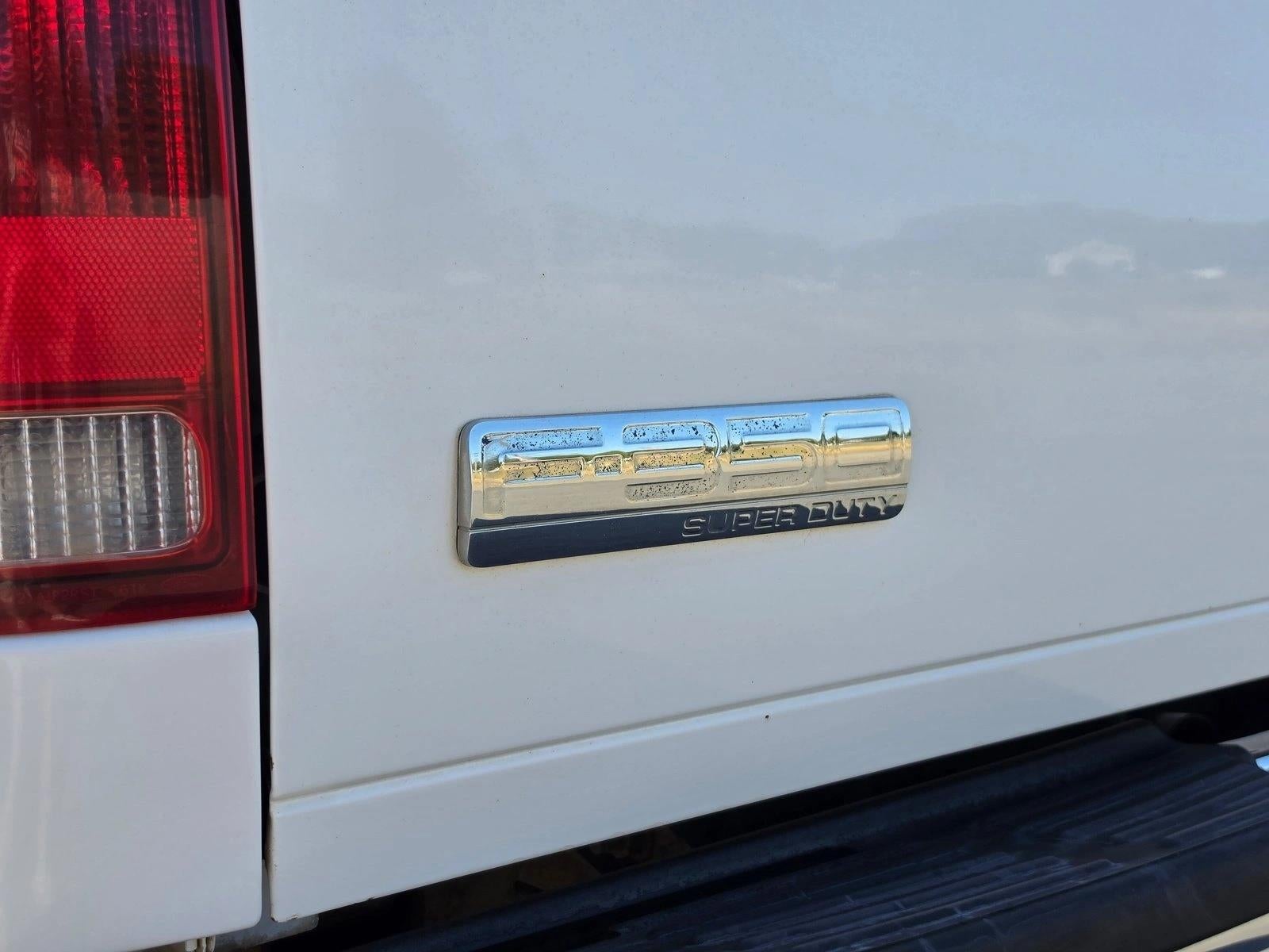 2005 Ford Super Duty F-350 SRW XL