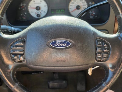 2005 Ford Super Duty F-350 SRW XL