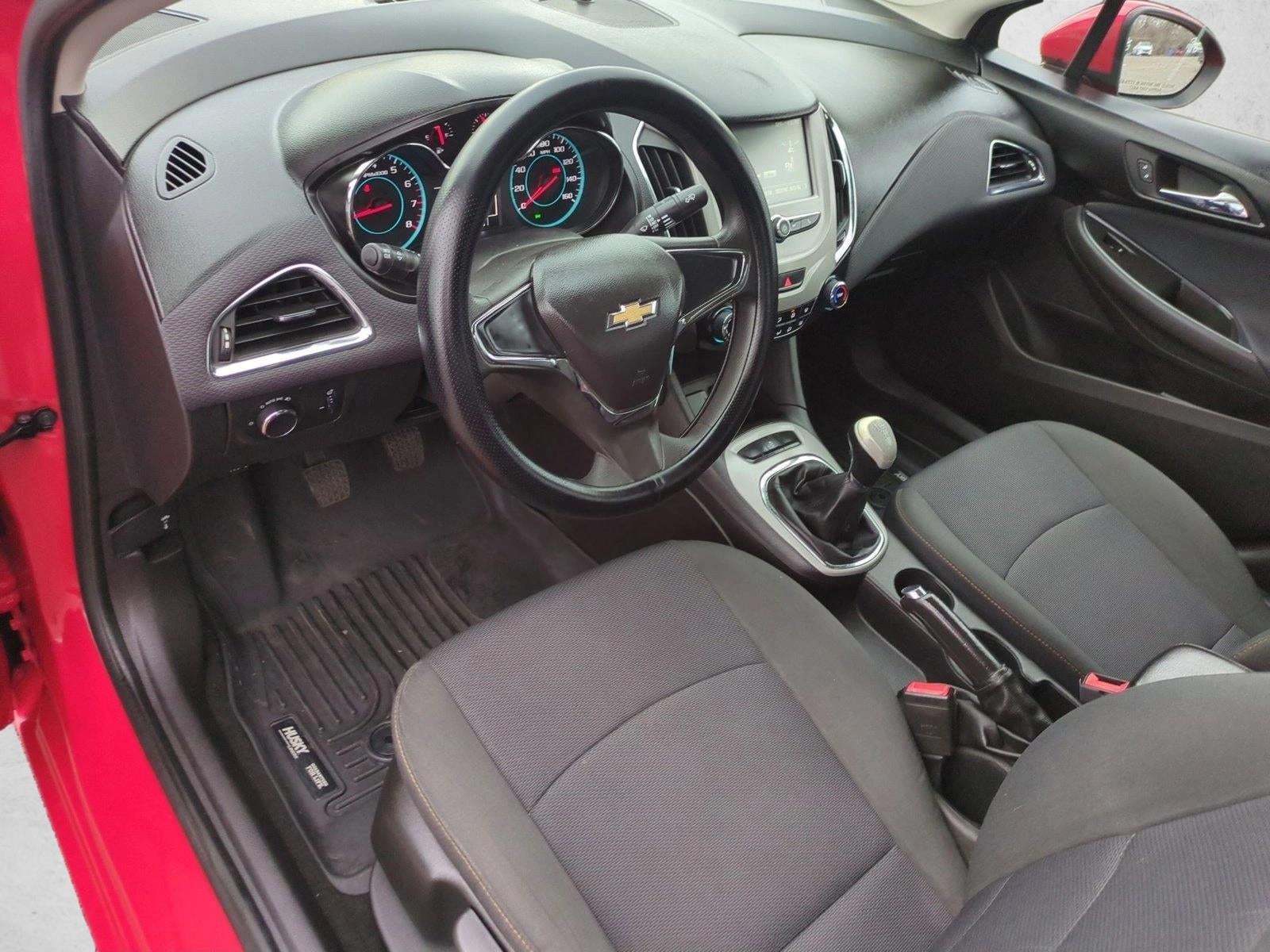 2017 Chevrolet Cruze Sedan LS (Manual)