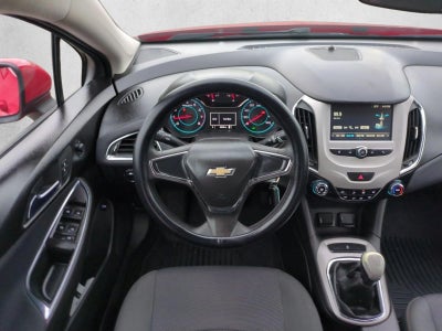 2017 Chevrolet Cruze Sedan LS (Manual)