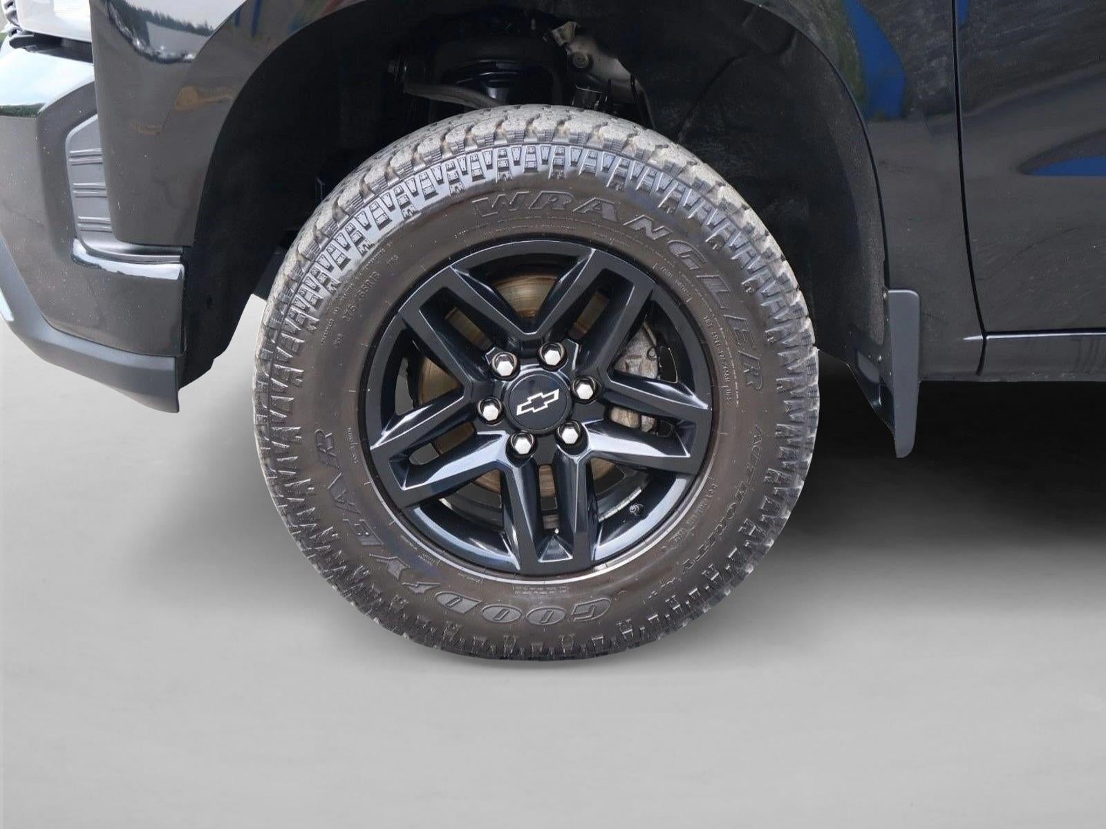 2021 Chevrolet Silverado 1500 Crew Cab Short Box 4-Wheel Drive Custom Trail Boss