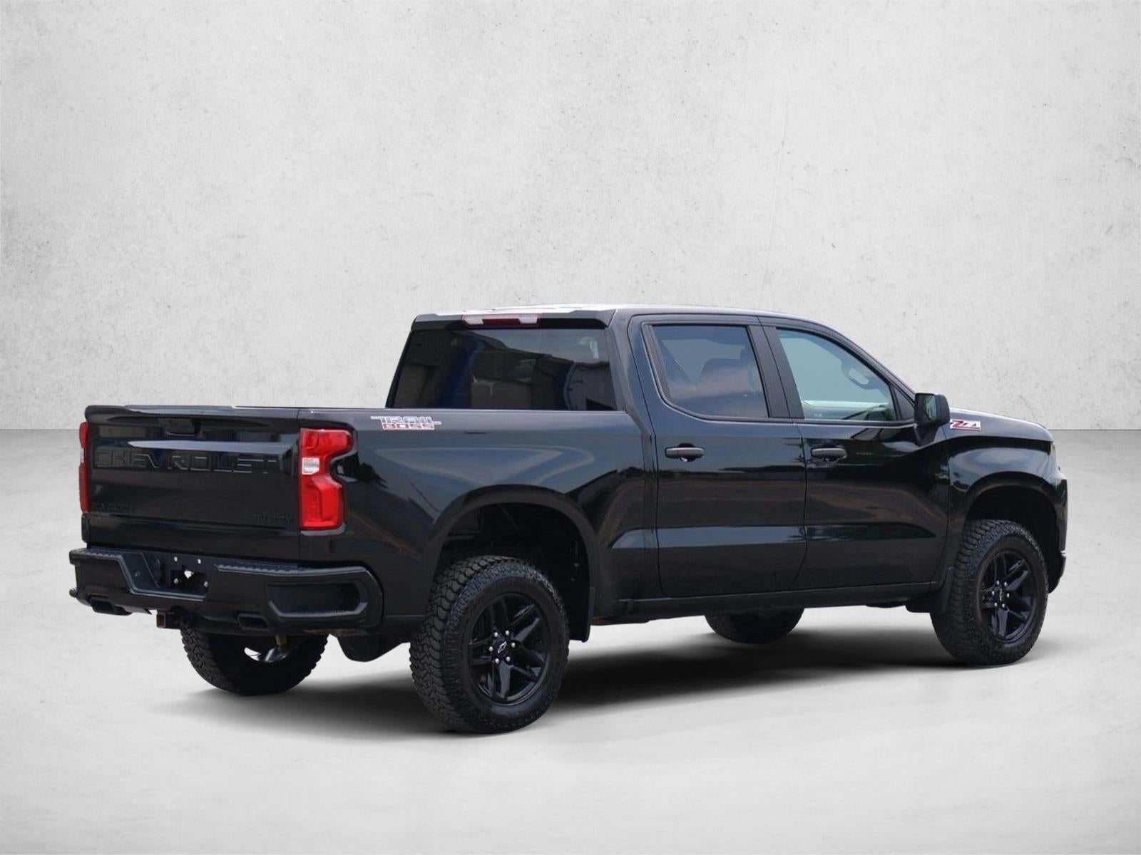 2021 Chevrolet Silverado 1500 Crew Cab Short Box 4-Wheel Drive Custom Trail Boss