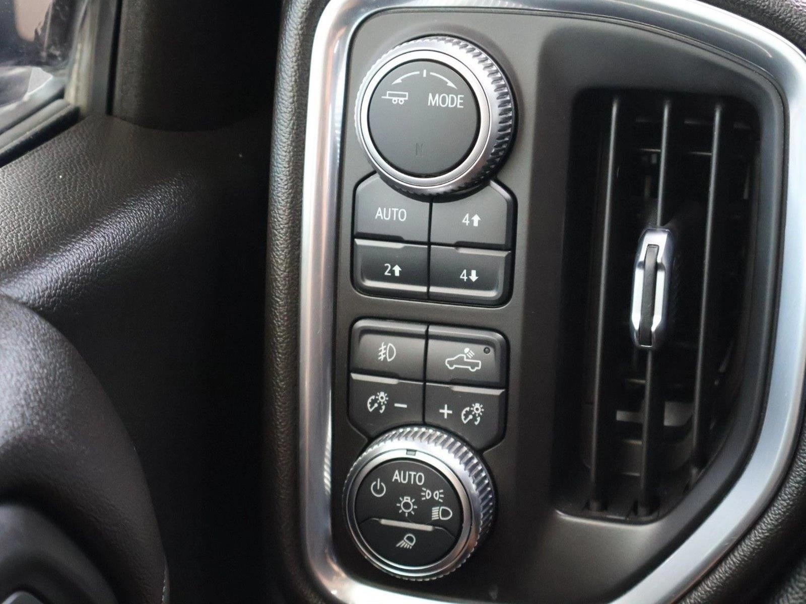 2021 GMC Sierra 1500 Crew Cab Short Box 4-Wheel Drive Denali