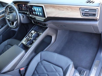 2025 Volkswagen Atlas 2.0T SE w/Technology 4MOTION