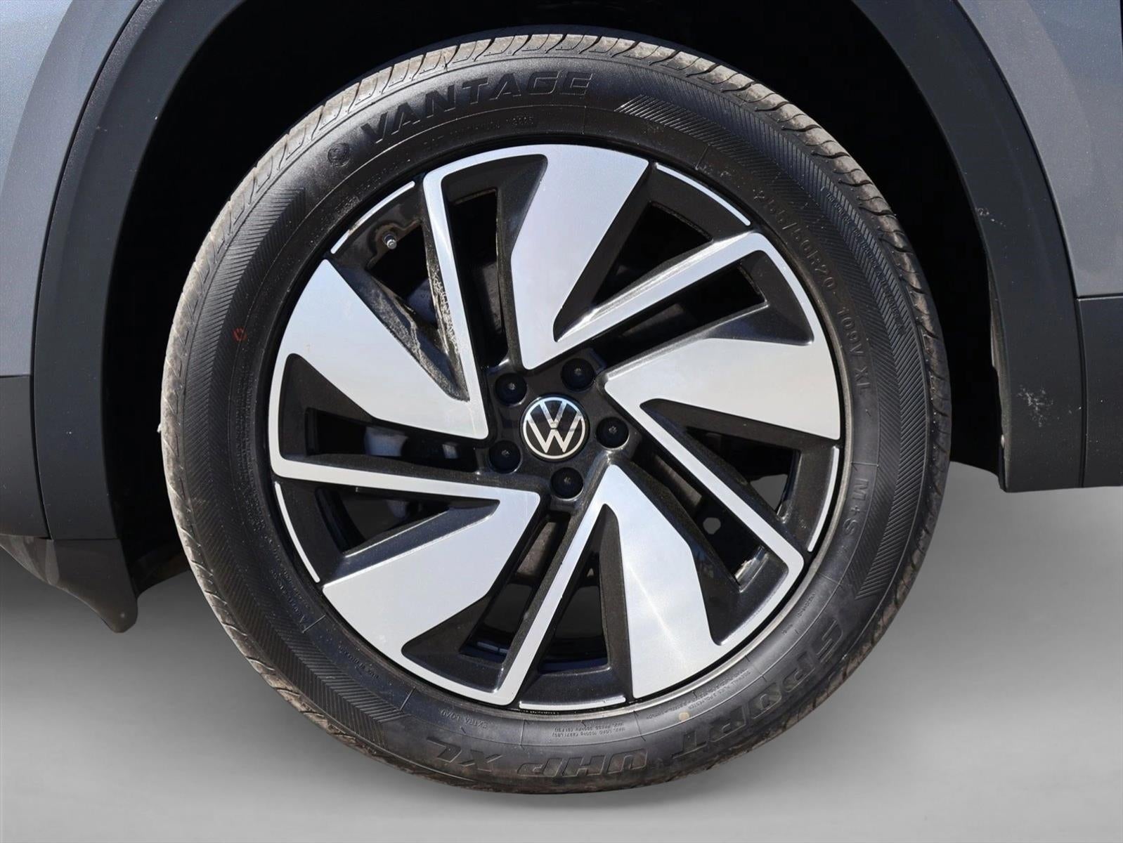 2025 Volkswagen Atlas 2.0T SE w/Technology 4MOTION