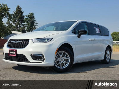 2024 Chrysler Pacifica Touring L FWD