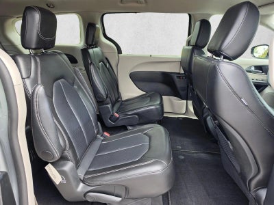 2024 Chrysler Pacifica Touring L FWD
