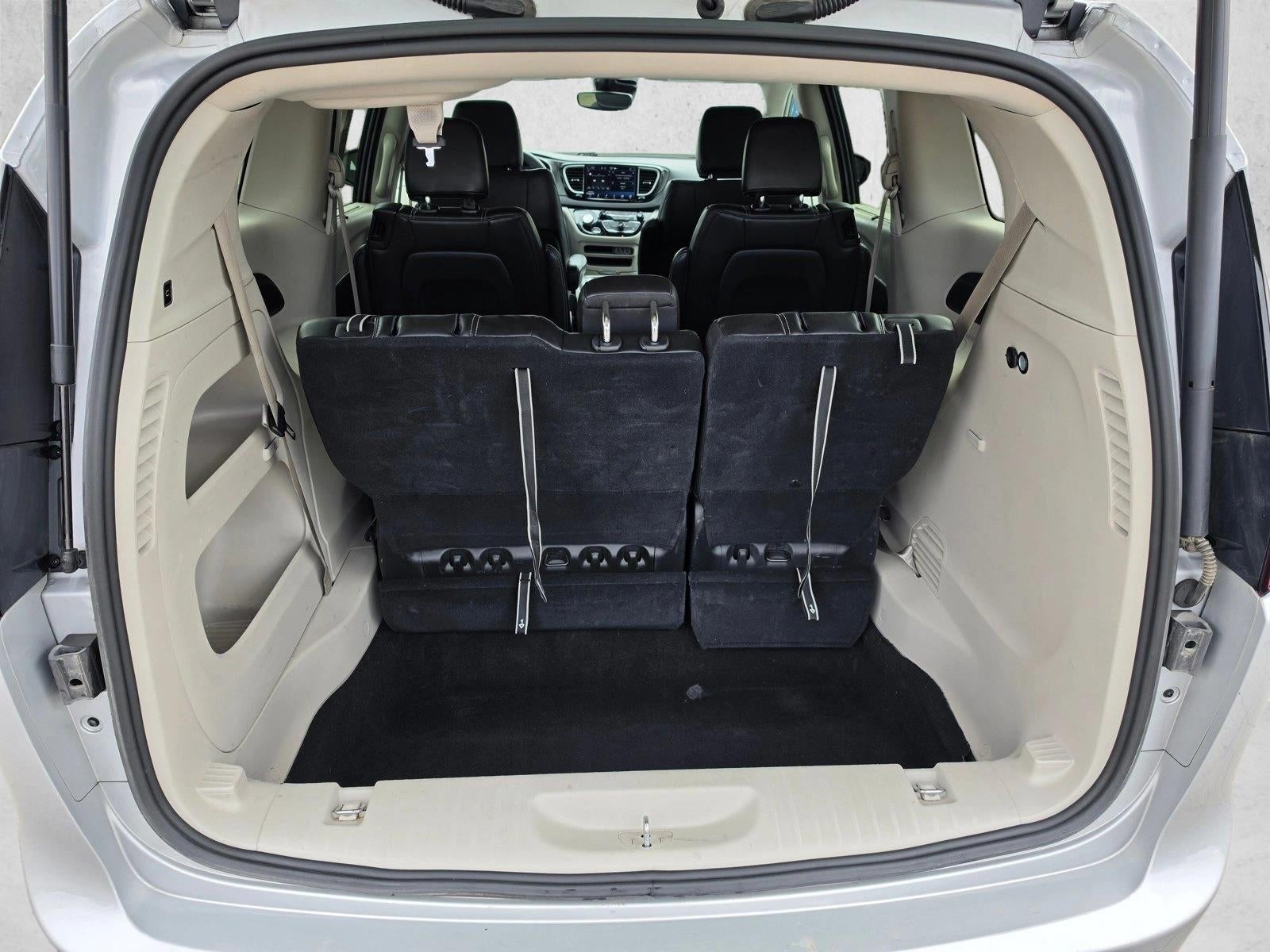 2024 Chrysler Pacifica Touring L FWD
