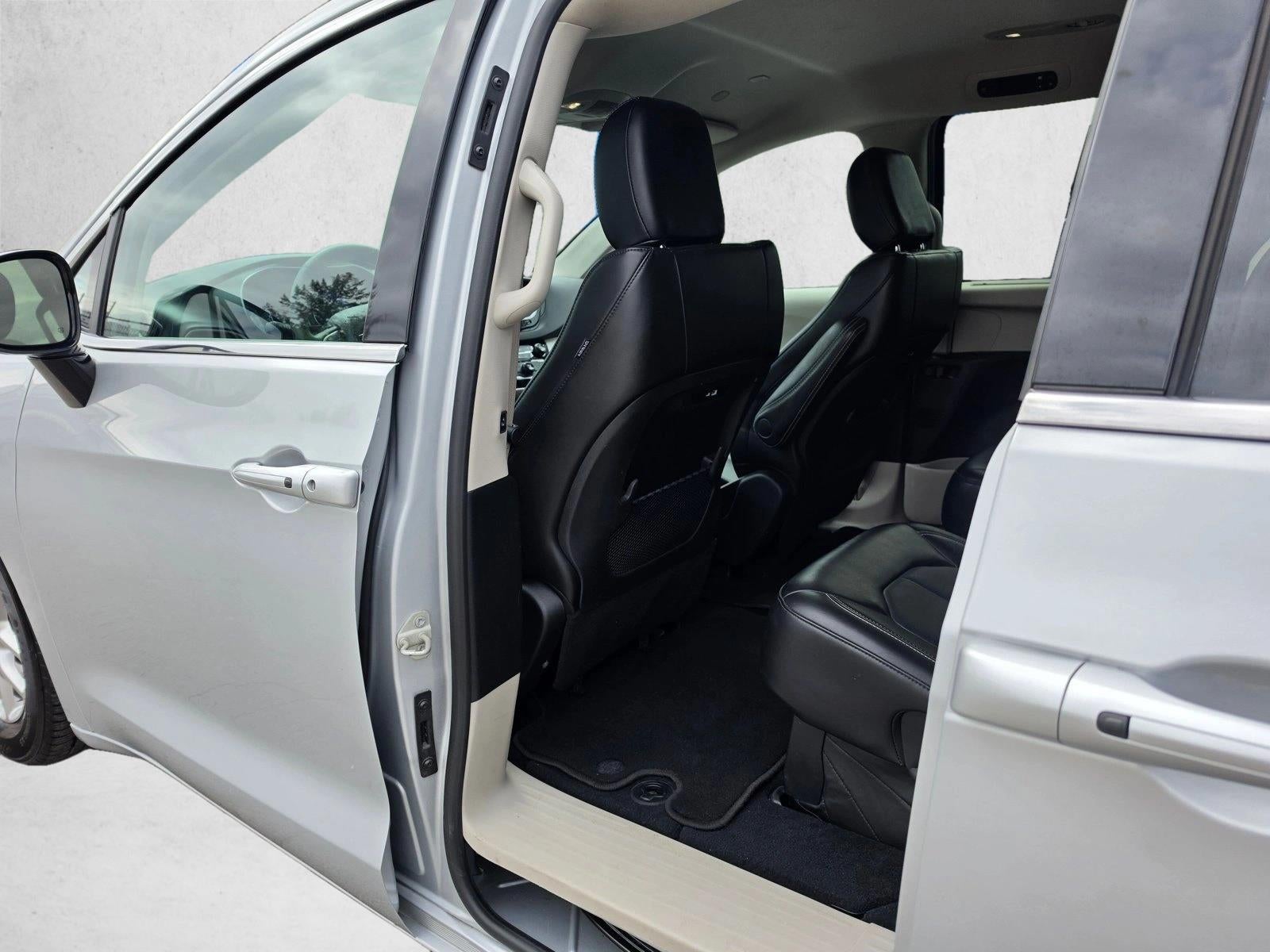 2024 Chrysler Pacifica Touring L FWD