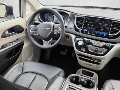2024 Chrysler Pacifica Touring L FWD