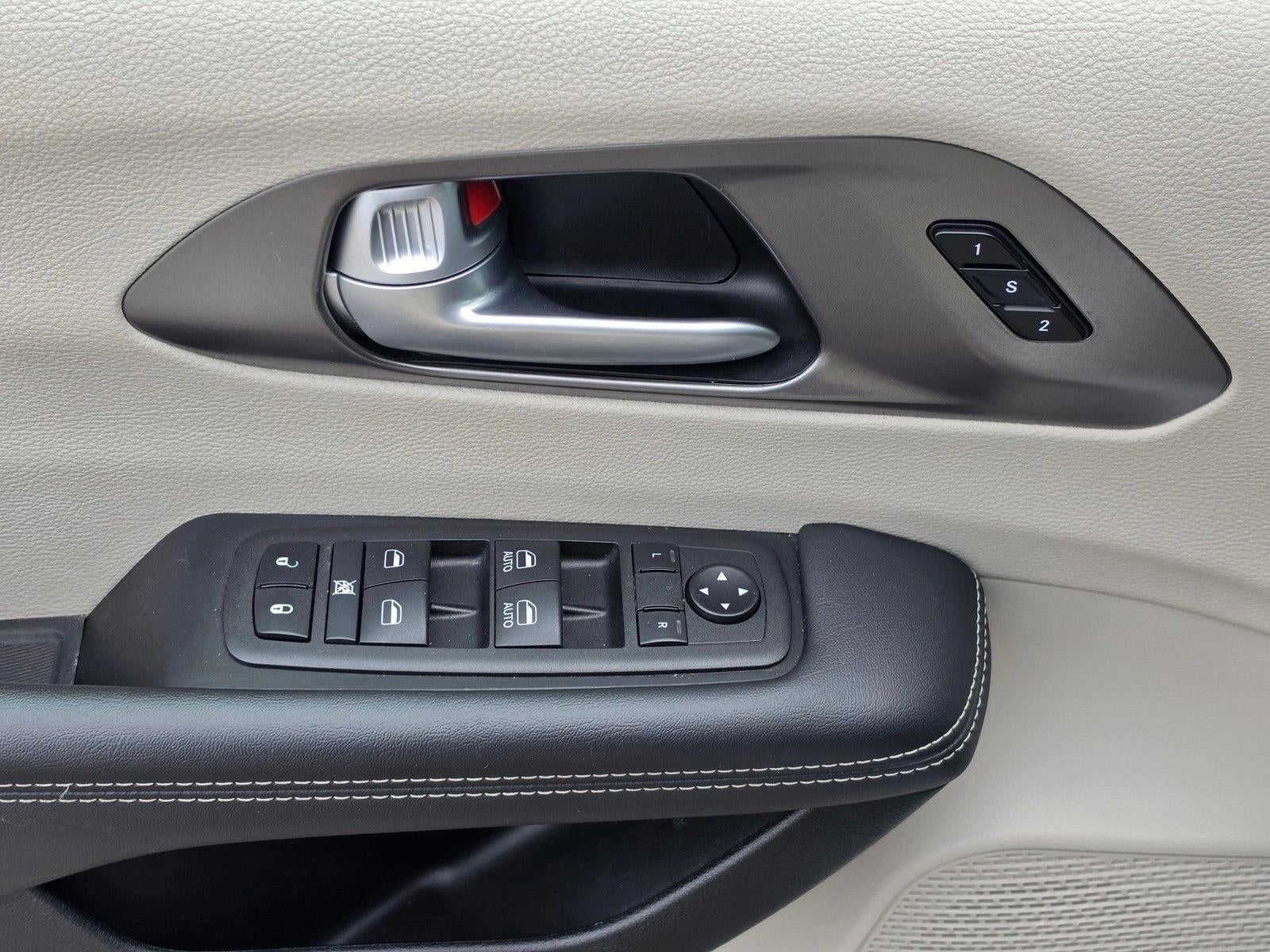 2024 Chrysler Pacifica Touring L FWD