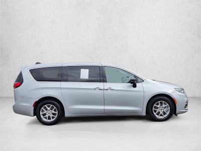 2024 Chrysler Pacifica Touring L FWD