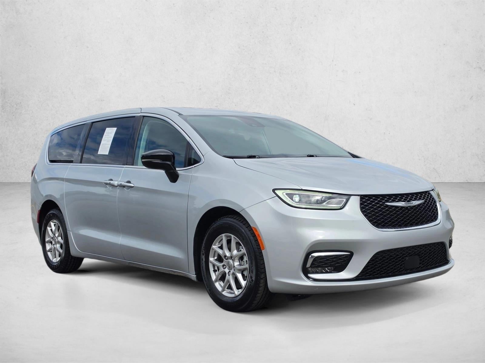 2024 Chrysler Pacifica Touring L FWD