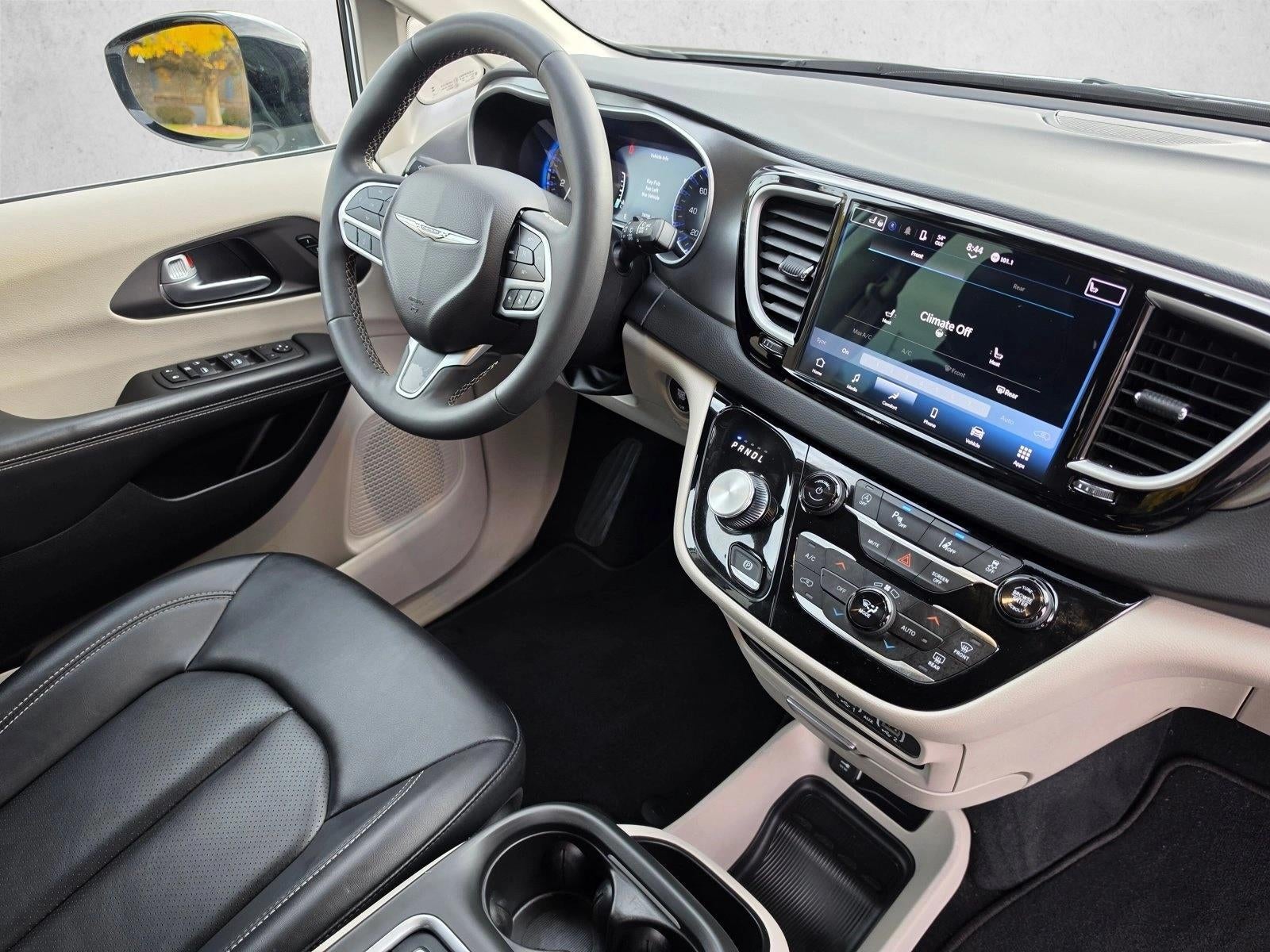 2024 Chrysler Pacifica Touring L FWD