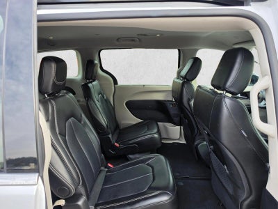 2024 Chrysler Pacifica Touring L FWD
