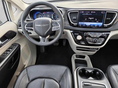2024 Chrysler Pacifica Touring L FWD