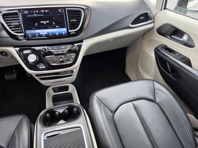 2024 Chrysler Pacifica Touring L FWD