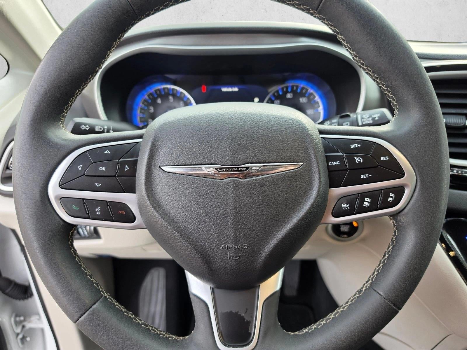 2024 Chrysler Pacifica Touring L FWD