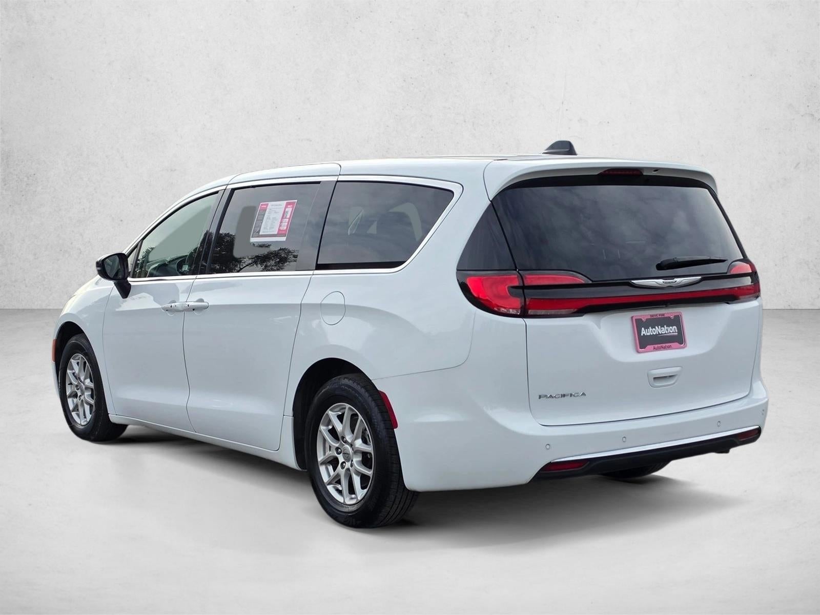 2024 Chrysler Pacifica Touring L FWD
