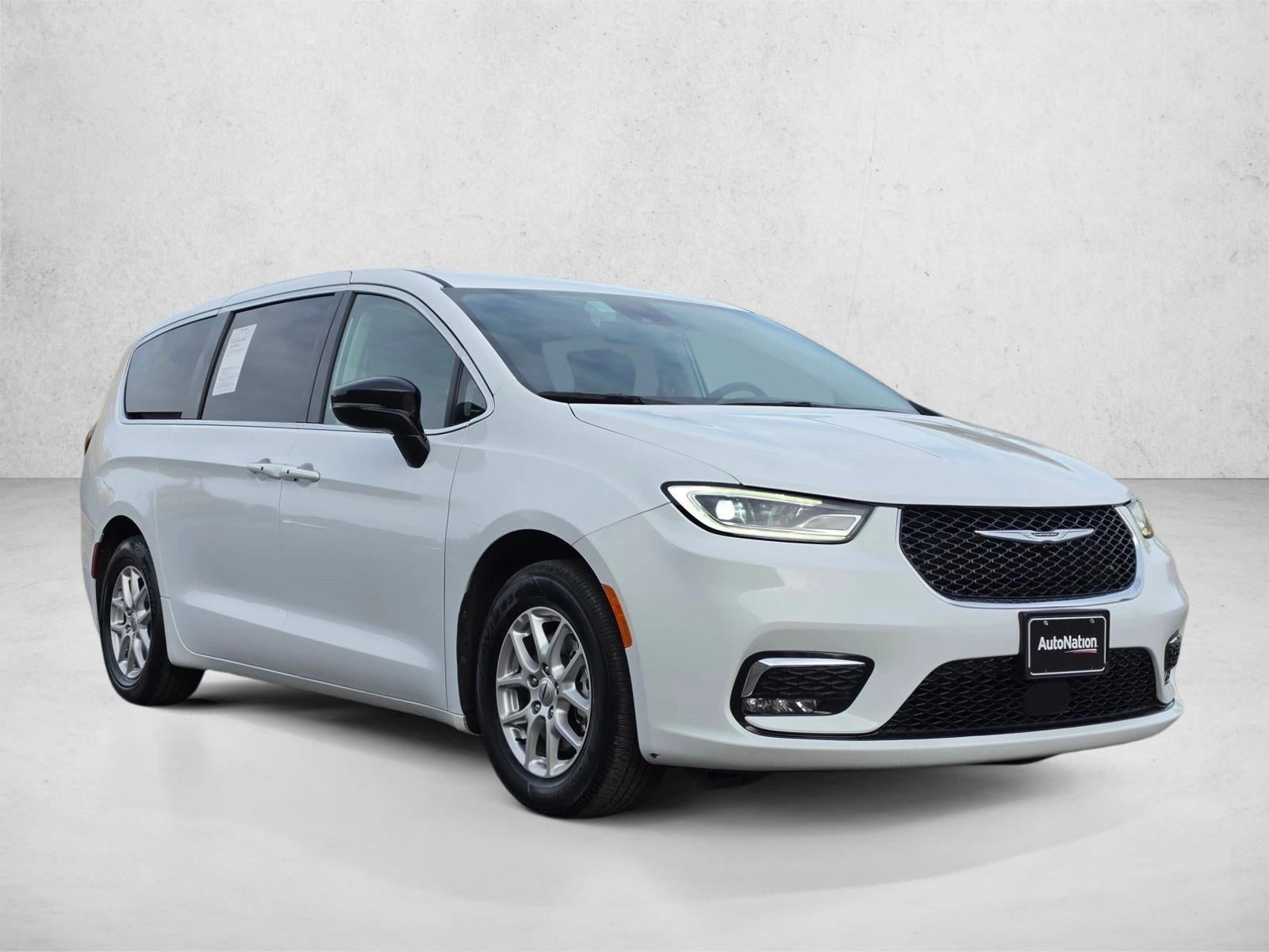 2024 Chrysler Pacifica Touring L FWD