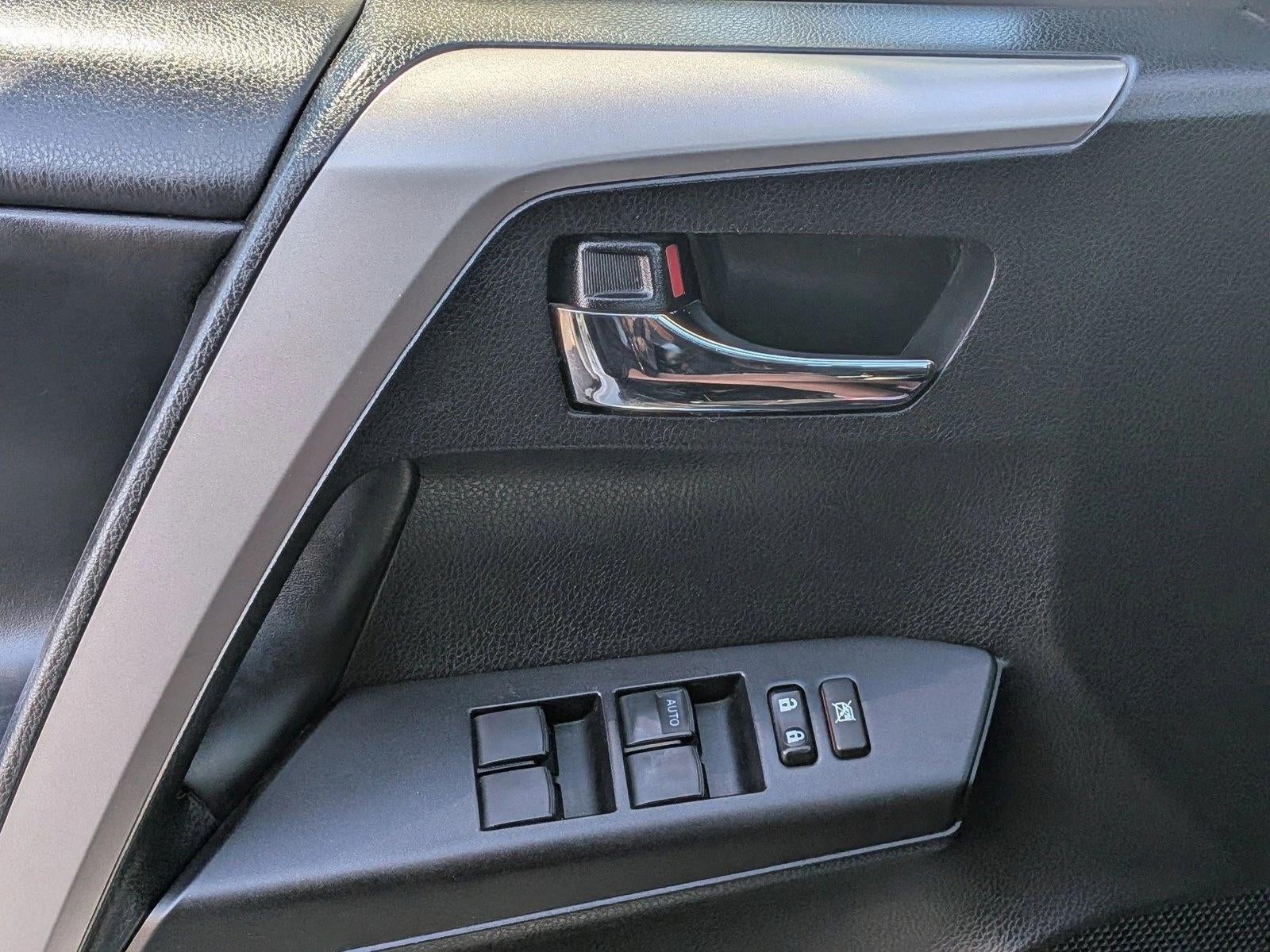 2018 Toyota RAV4 XLE AWD (Natl)