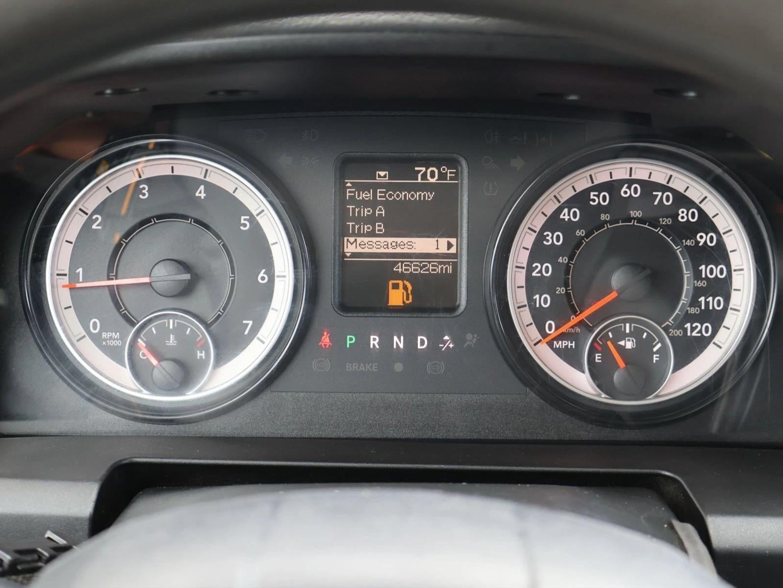 2018 RAM 2500 Tradesman 4x4 Crew Cab 6'4" Box